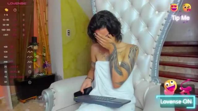Image 4 of scarlattasnow Stream on Chaturbate on 24 months ago