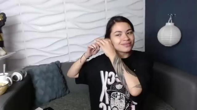 Image 2 of scarlattasnow Stream on Chaturbate on 24 months ago
