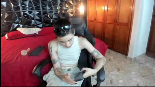 Image 11 of scarlattasnow Stream on Chaturbate on 24 months ago