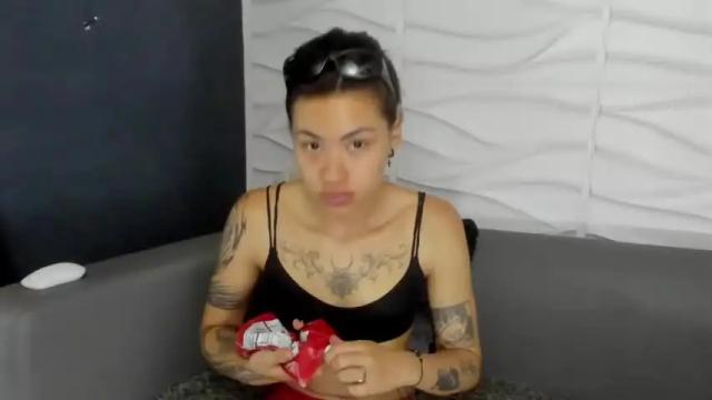 Image 2 of scarlattasnow Stream on Chaturbate on 23 months ago