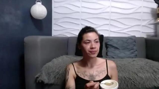 Image 12 of scarlattasnow Stream on Chaturbate on 23 months ago