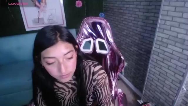 Thumbnail 1, scarlet_b_'s Stream at Chaturbate, 14 months ago