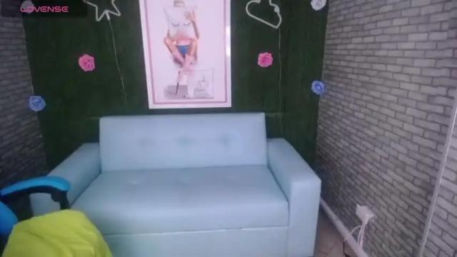 Image 12 of scarlet_b_ Stream on Chaturbate on 14 months ago
