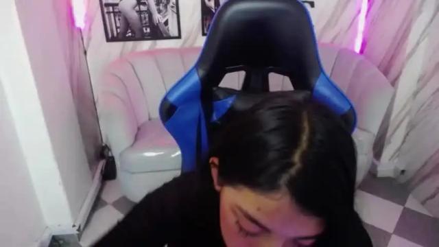 Image 3 of scarlet_b_ Stream on Chaturbate on 13 months ago