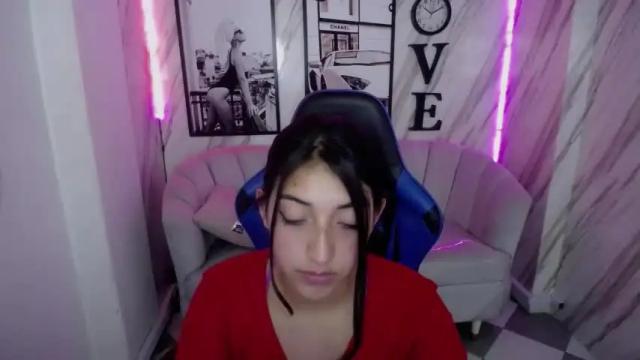 Image 11 of scarlet_b_ Stream on Chaturbate on 13 months ago