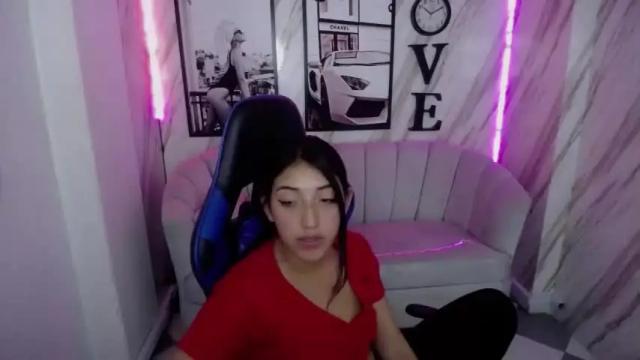 Image 12 of scarlet_b_ Stream on Chaturbate on 13 months ago