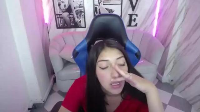Image 3 of scarlet_b_ Stream on Chaturbate on 13 months ago