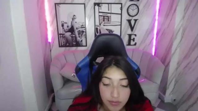 Image 7 of scarlet_b_ Stream on Chaturbate on 13 months ago