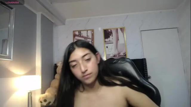 Image 11 of scarlet_b_ Stream on Chaturbate on 1 month ago