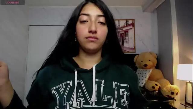 Image 2 of scarlet_b_ Stream on Chaturbate on 1 month ago