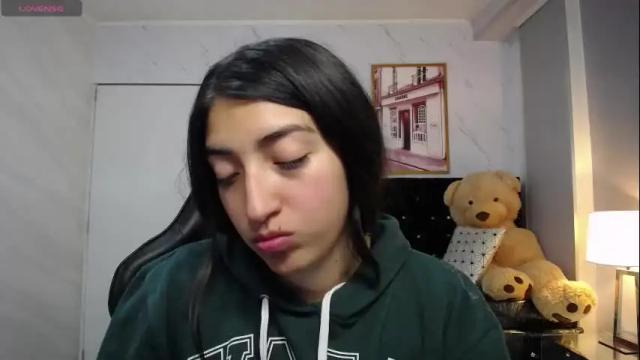 Image 7 of scarlet_b_ Stream on Chaturbate on 1 month ago