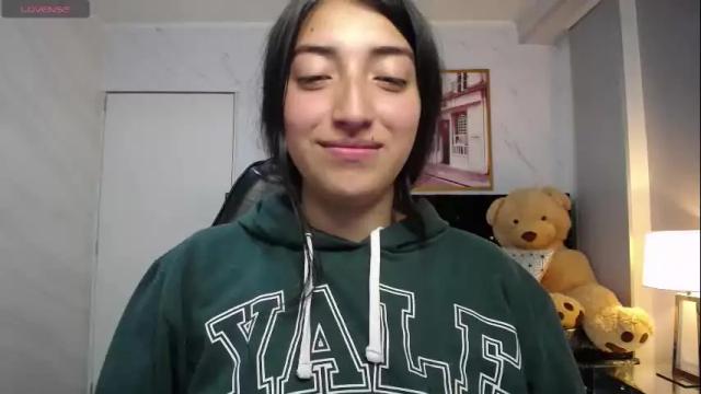 Image 8 of scarlet_b_ Stream on Chaturbate on 1 month ago