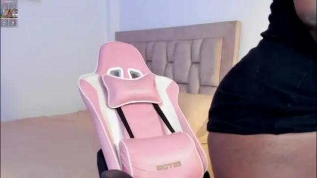 Thumbnail 1, scarlet_darling26's Stream at Chaturbate, 3 months ago