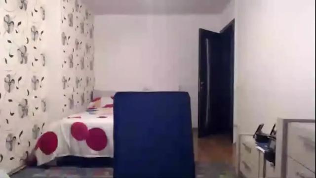 Image 12 of scarlet_dolly666 Stream on Chaturbate on 13 months ago