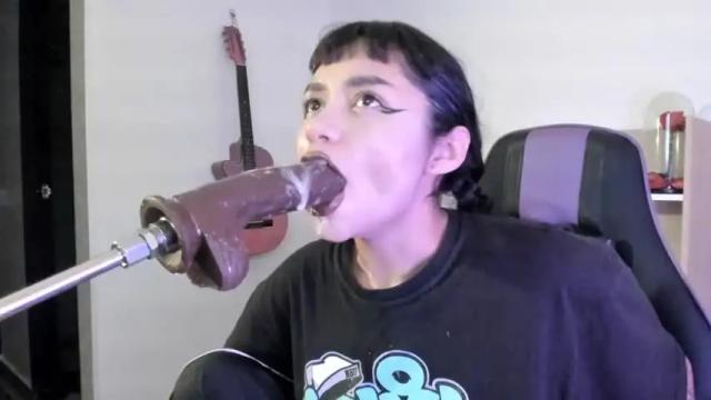 Image 7 of scarlet_gold Stream on Chaturbate on 12 months ago