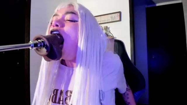 Image 7 of scarlet_gold Stream on Chaturbate on 12 months ago