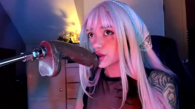 Image 3 of scarlet_gold Stream on Chaturbate on 1 month ago
