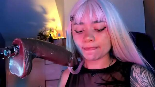 Image 7 of scarlet_gold Stream on Chaturbate on 1 month ago