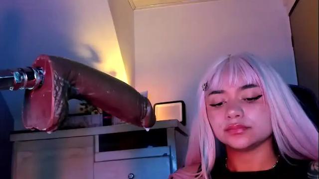 Image 8 of scarlet_gold Stream on Chaturbate on 1 month ago