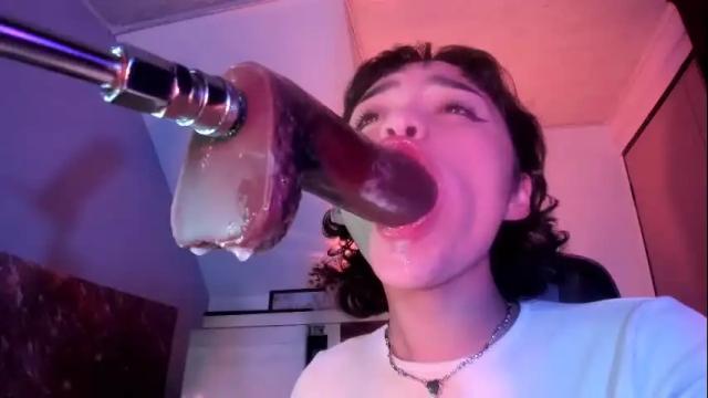 Image 10 of scarlet_gold Stream on Chaturbate on 1 month ago