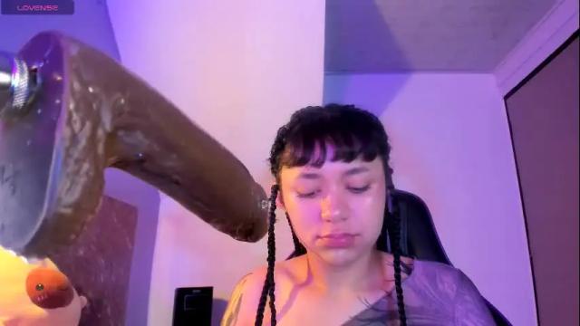 Image 7 of scarlet_gold Stream on Chaturbate on 10 days ago