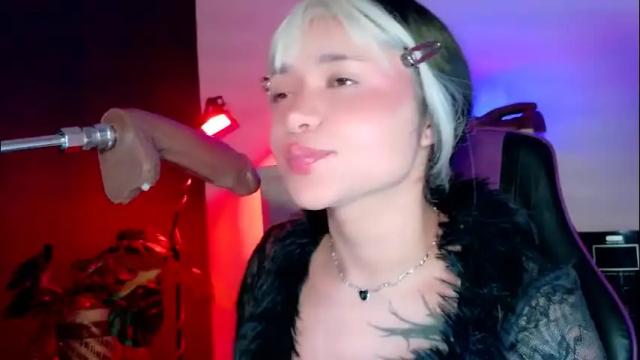 Image 7 of scarlet_gold Stream on Chaturbate on 15 days ago