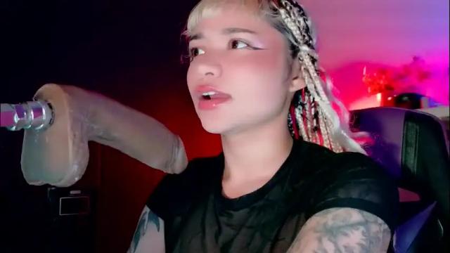 Image 7 of scarlet_gold Stream on Chaturbate on 2 days ago