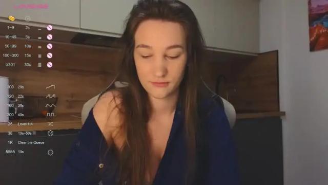 Image 3 of scarlet_green_eyes Stream on Chaturbate on 17 months ago