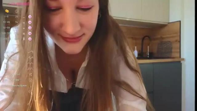 Image 2 of scarlet_green_eyes Stream on Chaturbate on 15 months ago