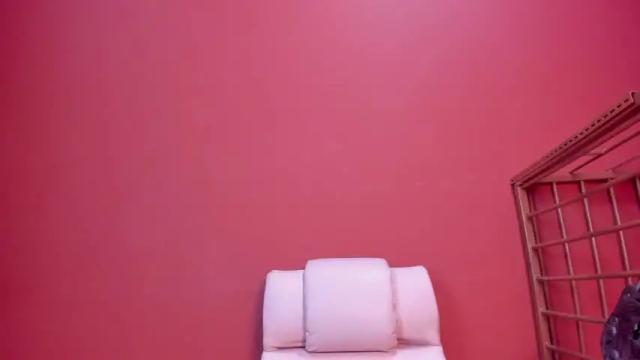 Image 4 of scarlet_jhons__ Stream on Chaturbate on 14 months ago