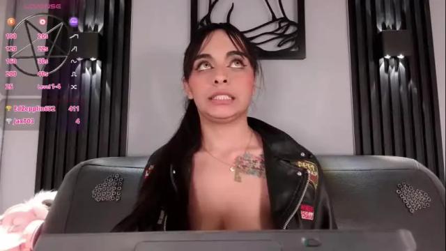 Image 10 of scarlet_jhons__ Stream on Chaturbate on 1 month ago