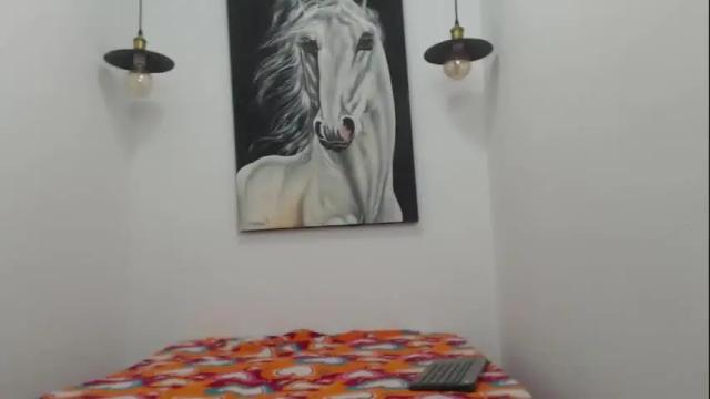 Image 10 of scarlet_johnson01 Stream on Chaturbate on 17 months ago