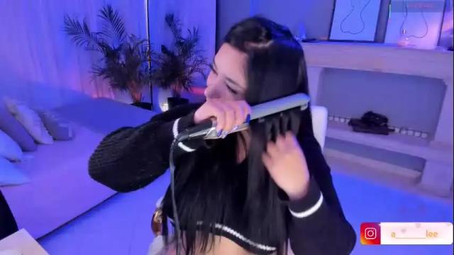 Image 4 of scarlet_miller_1 Stream on Chaturbate on 3 days ago