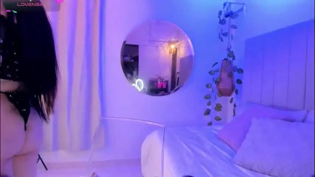 Image 6 of scarlet_miller_1 Stream on Chaturbate on 2 months ago