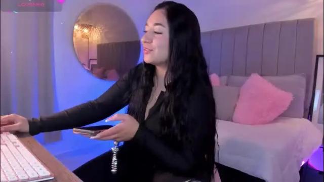 Image 7 of scarlet_miller_1 Stream on Chaturbate on 2 months ago