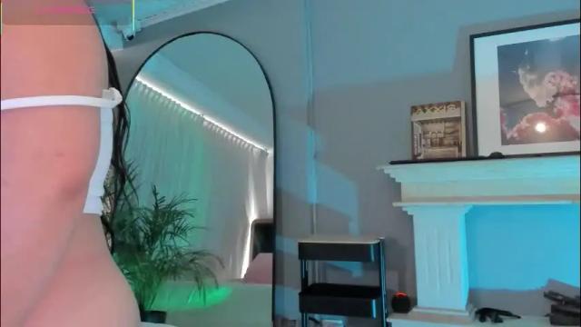 Image 3 of scarlet_miller_1 Stream on Chaturbate on 1 month ago