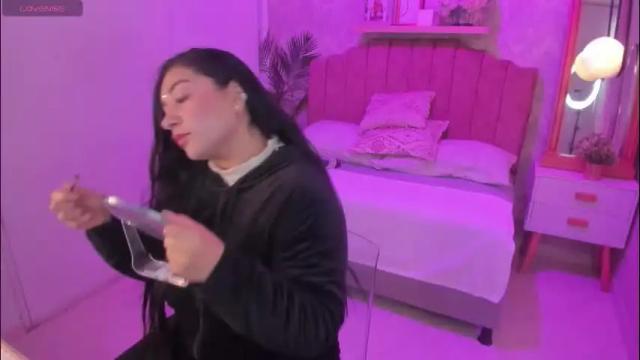 Image 10 of scarlet_miller_1 Stream on Chaturbate on 6 days ago