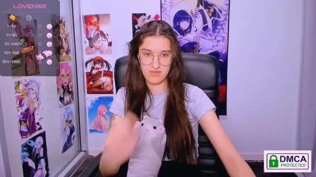 Image 11 of scarlet_mooore Stream on Chaturbate on 17 months ago