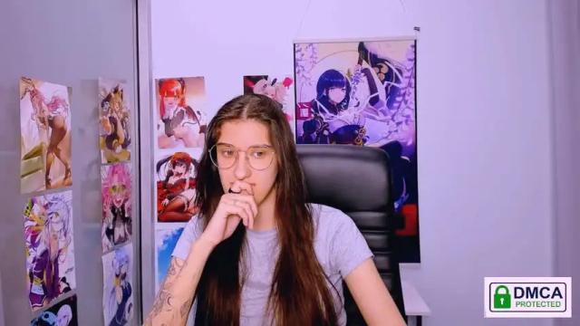 Image 3 of scarlet_mooore Stream on Chaturbate on 17 months ago