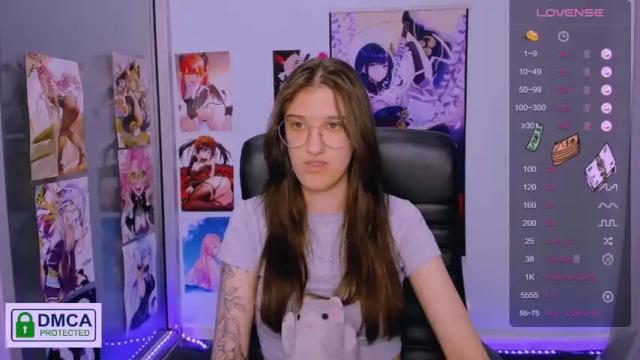 Image 12 of scarlet_mooore Stream on Chaturbate on 17 months ago