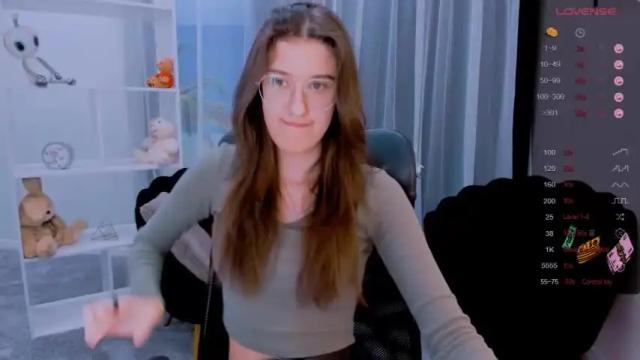 Image 2 of scarlet_mooore Stream on Chaturbate on 17 months ago