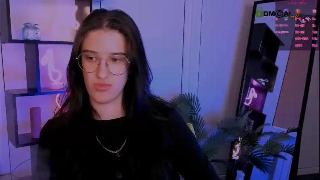 Image 3 of scarlet_mooore Stream on Chaturbate on 1 month ago