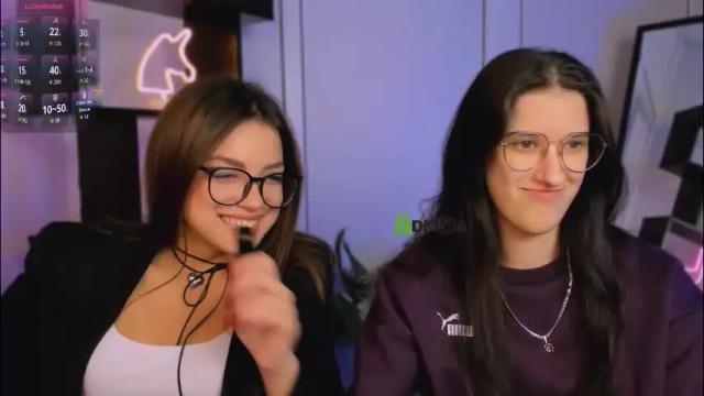 Image 7 of scarlet_mooore Stream on Chaturbate on 29 days ago