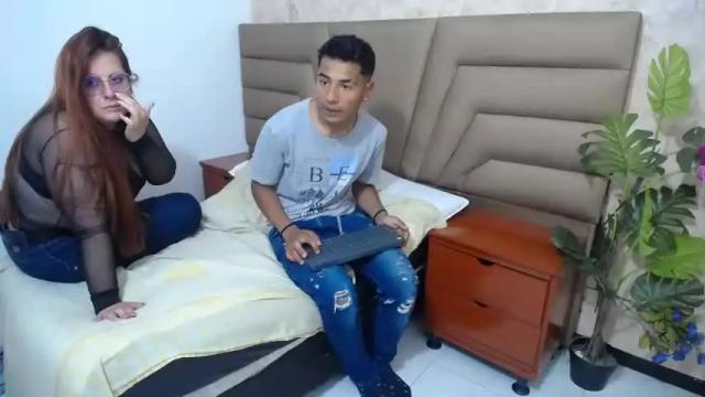 Thumbnail 1, scarlet_n_raul's Stream at Chaturbate, 23 months ago