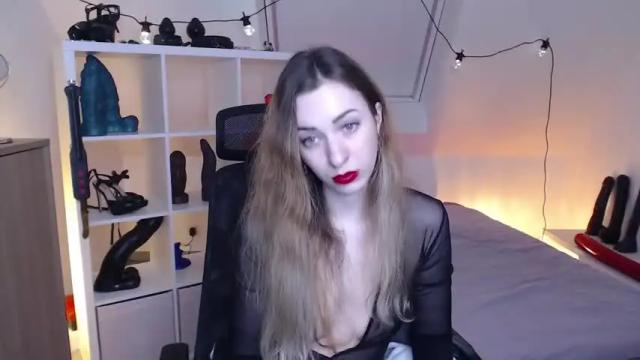 Image 7 of scarlet_sophie Stream on Chaturbate on 14 months ago