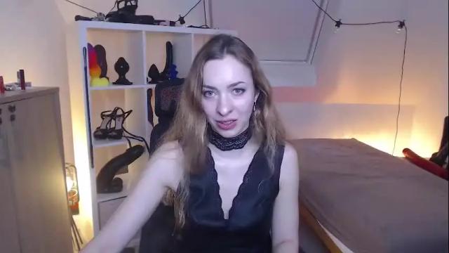 Image 7 of scarlet_sophie Stream on Chaturbate on 1 month ago