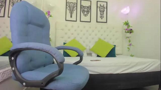 Image 7 of scarlet_stan22 Stream on Chaturbate on 1 month ago