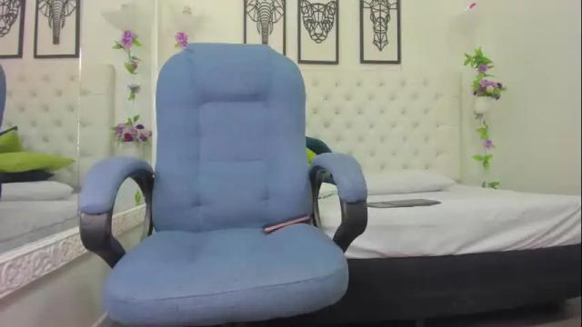 Image 11 of scarlet_stan22 Stream on Chaturbate on 1 month ago