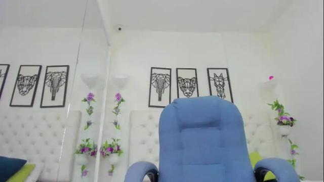 Image 11 of scarlet_stan22 Stream on Chaturbate on 12 days ago