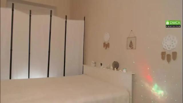 Image 4 of scarlet_sweety Stream on Chaturbate on 2 months ago